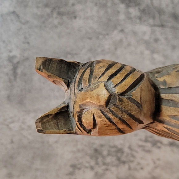 Vintage Wooden Hand Carved Folk Art Cat statue - Picture 2 of 8